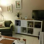 Kaloudis & 아파트