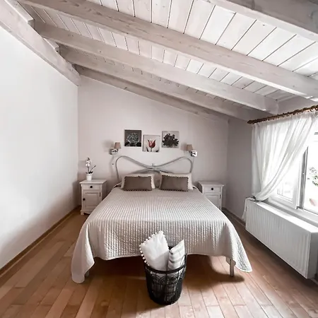 Kaloudis & * Дассия