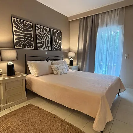 Апартаменты Kaloudis & Дассия