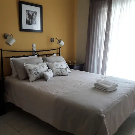 Апартаменты Kaloudis & Дассия