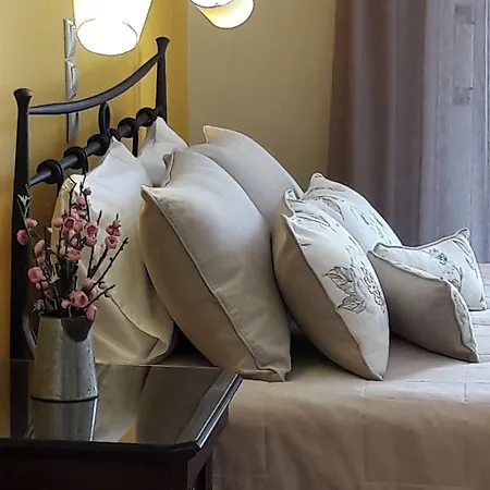 Kaloudis & Апартаменты Дассия