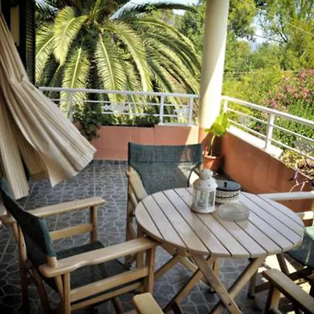 Kaloudis & Апартаменты *