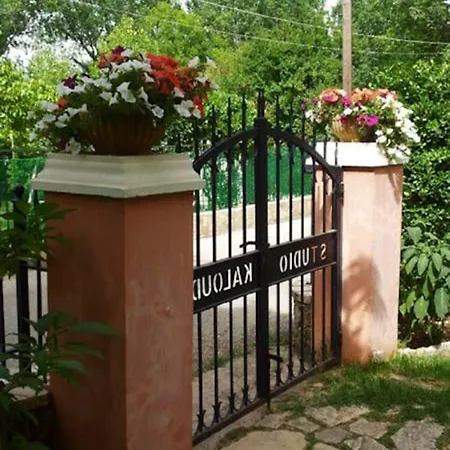 Kaloudis & Дассия