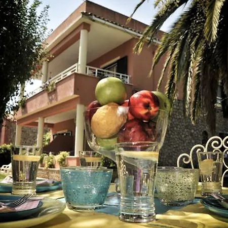 Апартаменты Kaloudis & *