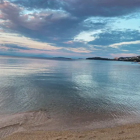 アパート Kaloudis &