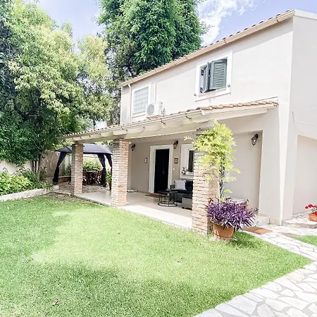 Kaloudis & アパート