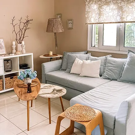 Kaloudis & * ダシア