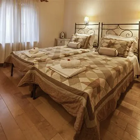 Apartman Kaloudis & *