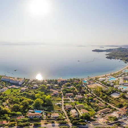 Kaloudis & アパート *