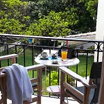 Apartament Kaloudis & *
