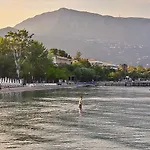 Kaloudis & *